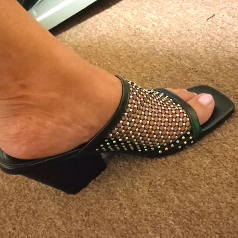 Cape Robbin heels